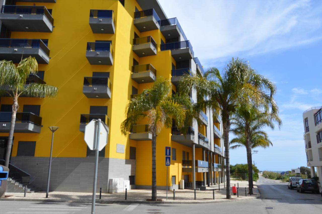 Apartamento Frente Ao Mar Com Piscina De Agua Salgada Quarteira Εξωτερικό φωτογραφία